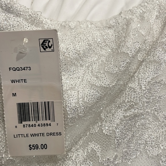 Emerald Sunday little white mini dress - Picture 8 of 8